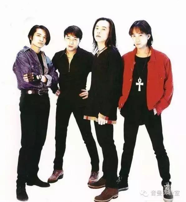 粤语怀旧经典老歌10000首音频,十大经典伤感粤语歌曲