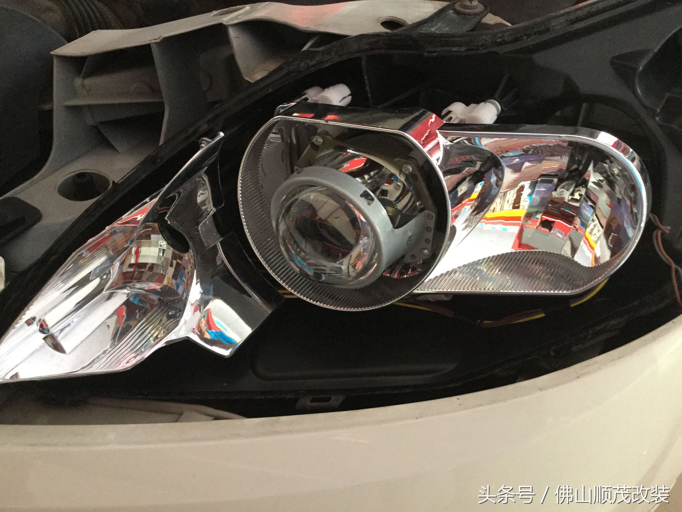 福克斯车灯不一样高,福克斯大灯升级恒威激光大灯