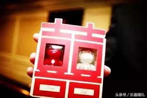 泰国明星婚礼伴手礼推荐 (明星们结婚都送什么礼物)