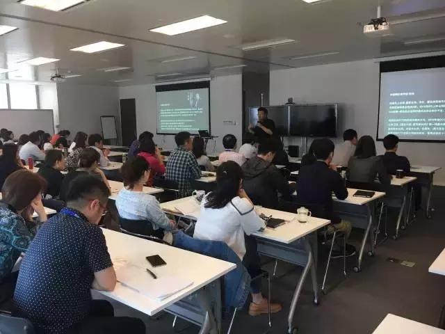 卡西欧美图拍照手机,美图手机和卡西欧