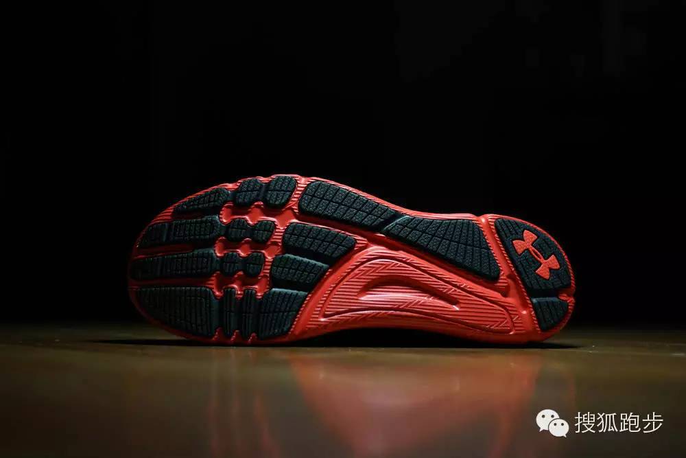 极速测评视频,极速飞驰测评