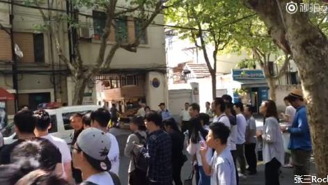 最近又有那么一双神鞋，你抽中了等于赚了一个月的工资