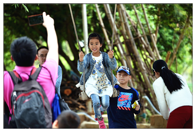 富民东村青泉山庄温泉视频,富民县东村镇青泉温泉