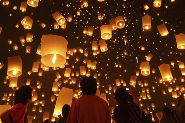 Travelers7|全球最短国际航班；住海绵宝宝公寓；飞机拍卖有乾坤