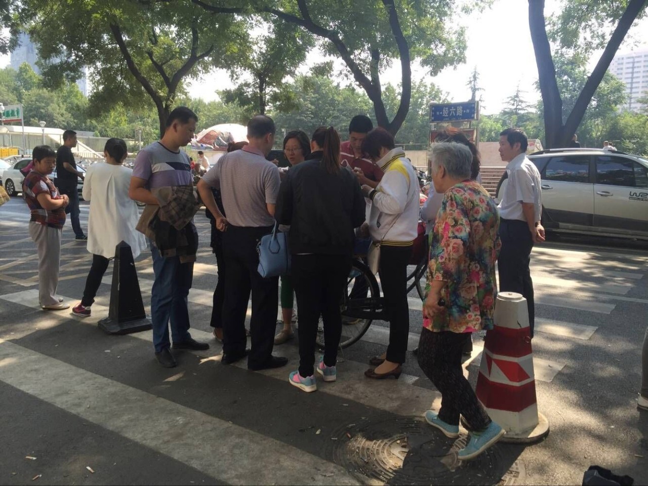 涨见识了！有人兜售“使君子”、“金龟子”，说能包治百病，你信了吗？