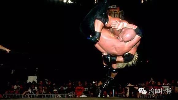 这些震撼人心的瑜伽奇迹，都是他创造的！