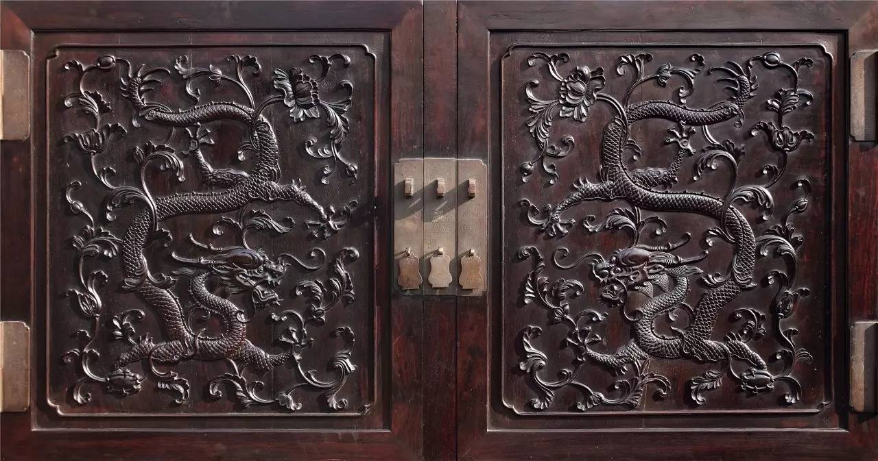 以9315万元刷新世界纪录的紫檀大柜，有你不知道的背后故事|退藏