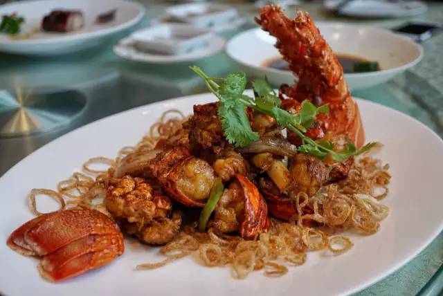 找乐子|这么多预约电话打不通！要集齐上海米其林全套简直路漫漫