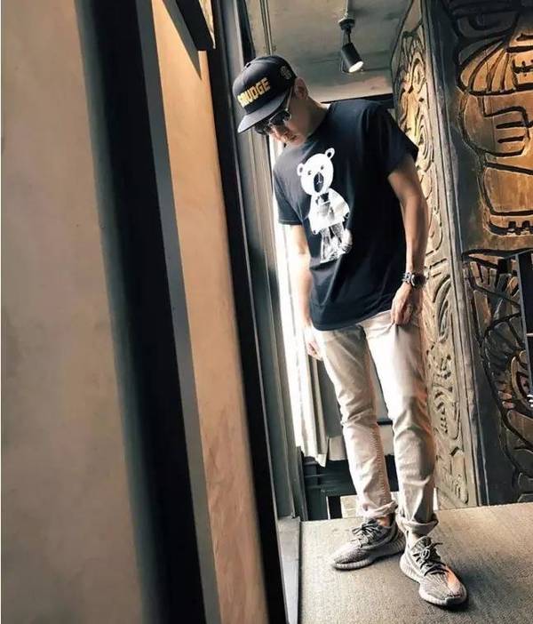 最近又有那么一双神鞋，你抽中了等于赚了一个月的工资