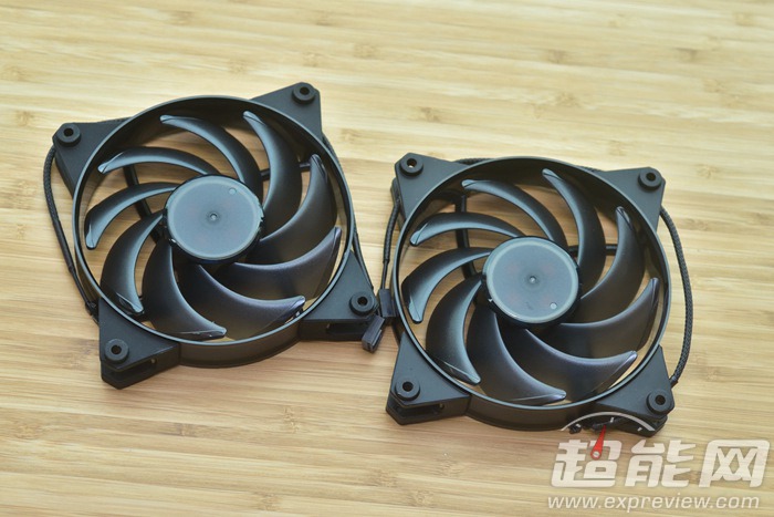 酷冷至尊散热器240,酷冷至尊vtg240水冷散热器