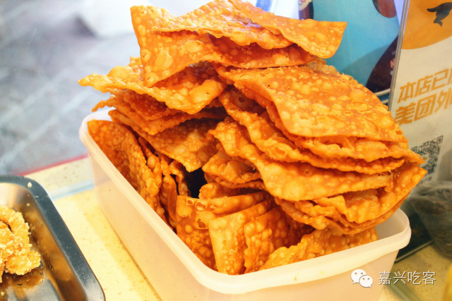 福利网红鸡蛋饼来江南摩尔啦！土豪版简约款自助随心配，你还坐得住?NO.405