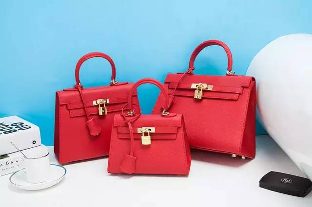 吃着月饼,吃着月饼赏着月亮会有好运吗