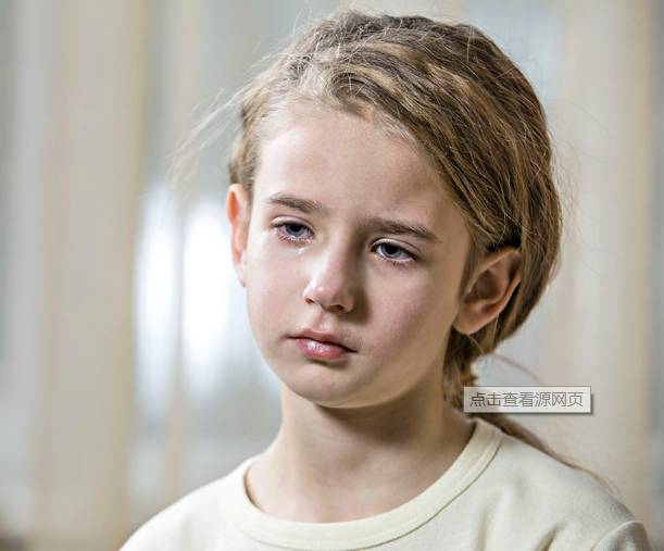 女孩被父母带去医院切除输卵管,被切除子宫卵巢案例