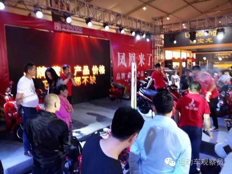 回望百年辉煌砥砺奋进新征程,续写新时代新辉煌