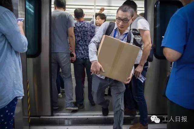 聚焦|这组图片，告诉你“跑男”们的真实生活