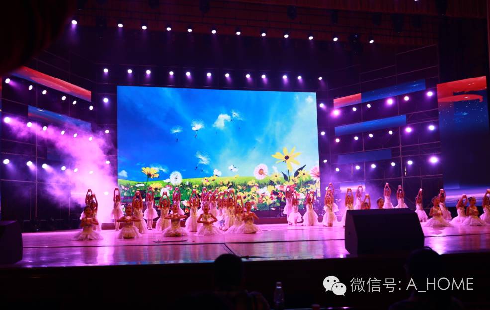 校庆|一个艺校与一座城市的倾城之恋