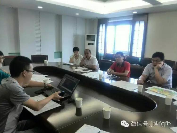 三百竞赛部门快速行动开发区全力推进“三百”竞赛活动攻坚