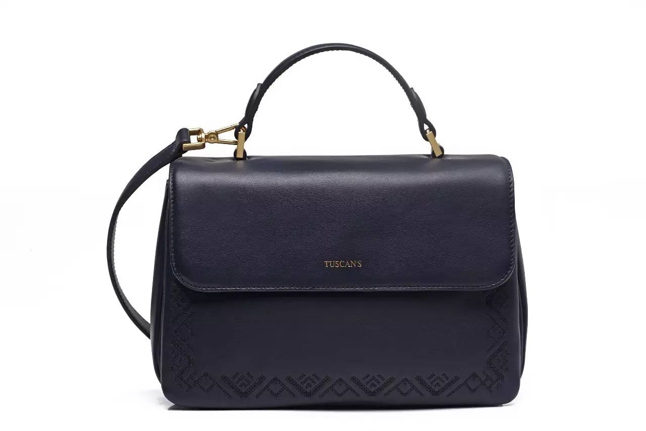 秋天又要更新衣柜？不如来香港完成咱们的换季大业！