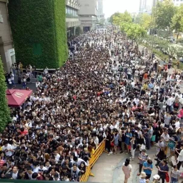 衣恋旗下服装店,衣恋中国第一家门店开在哪里