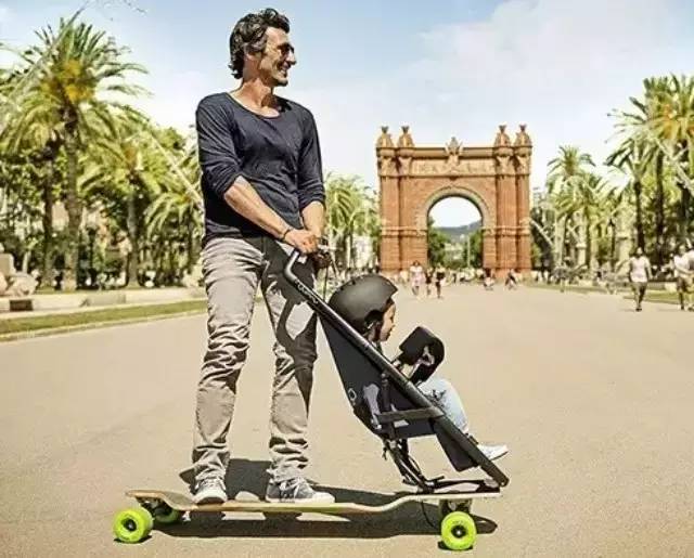 极客爸爸给婴儿车装上了125CC的摩托车发动机边参赛奥运边“遛”小孩？｜905出行设计师