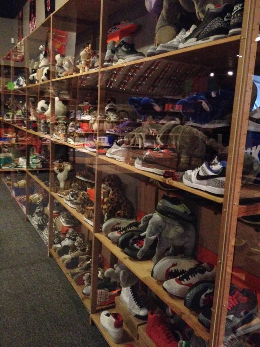 见识了他1000万美元的鞋库，我的红眼病无药可医