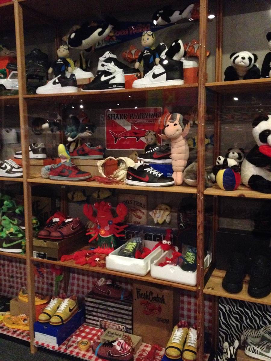 见识了他1000万美元的鞋库，我的红眼病无药可医