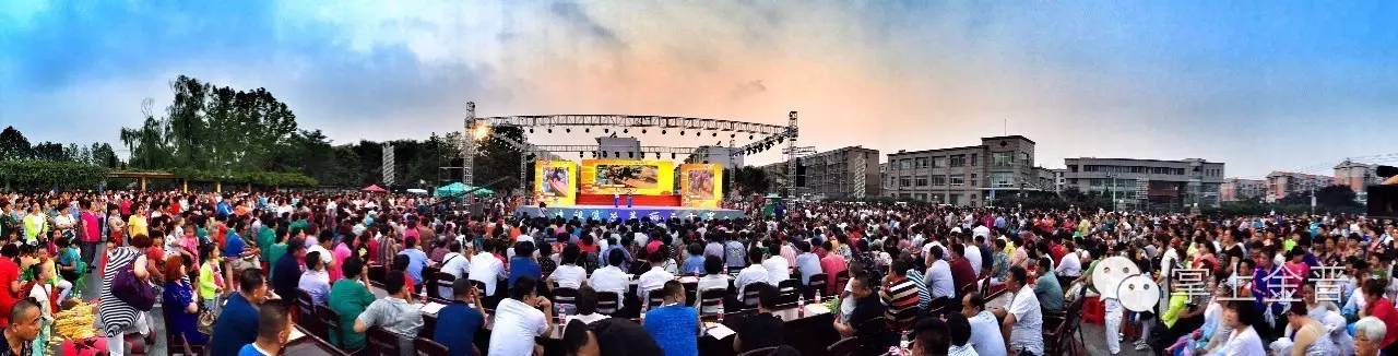 明天三十里堡有场超级好看的演出，约哦！去哦！