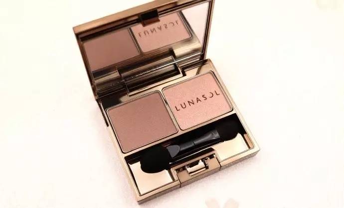 元气妆橘色眼妆,缤纷眼妆get化妆小技巧