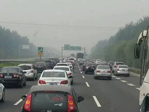 疯传!10月起,车辆不带灭火器要扣6分?高速交警权威发布来了还有,宁波这里马上要堵疯!