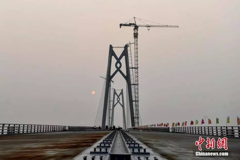 港珠澳大桥全长多少公里,港珠澳大桥投资多少个亿