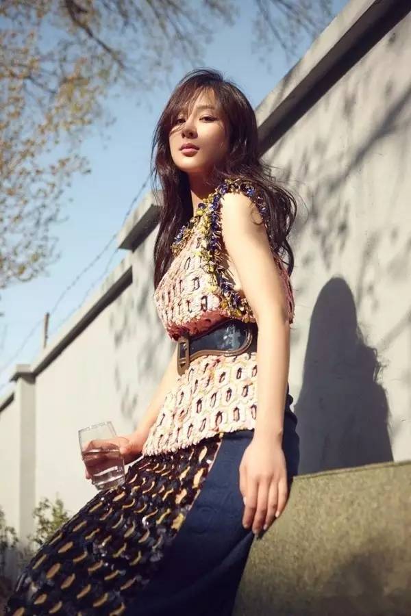 杨幂唐嫣对决,杨幂刘嘉玲撞衫