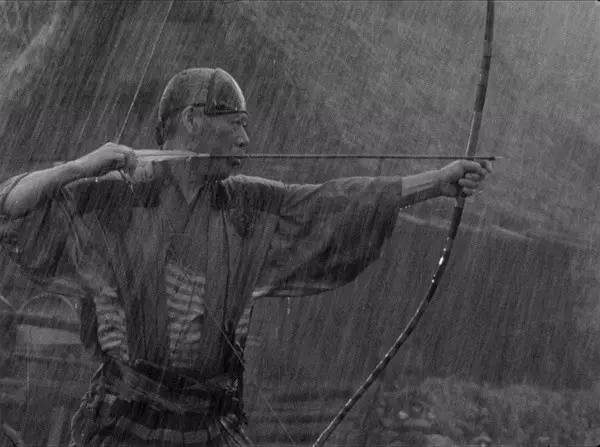 日本历史上十大经典片,日本公认的第一神片