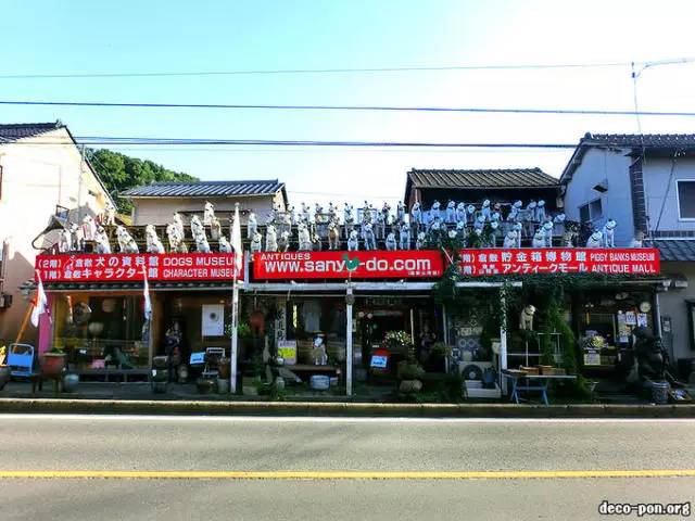 小狗尼帕Listen to His Masters Voice