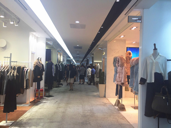 闊╁浗涓滃ぇ闂╢leur妗ｅ彛,闊╁浗涓滃ぇ闂╪yu楗板搧鎵瑰彂