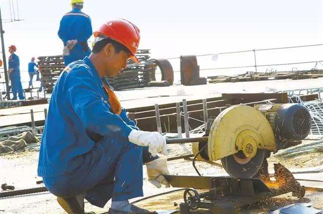 港珠澳大桥全长多少公里,港珠澳大桥投资多少个亿