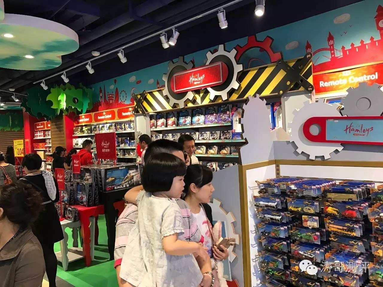 这里真是玩具的天堂啊!