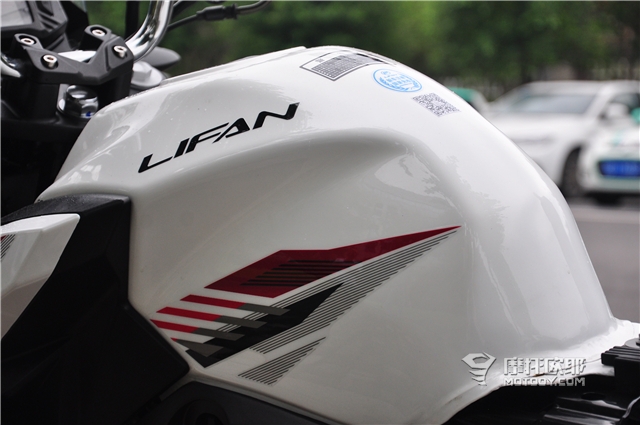 力帆kps150和kpt150区别,力帆kps150和春风150