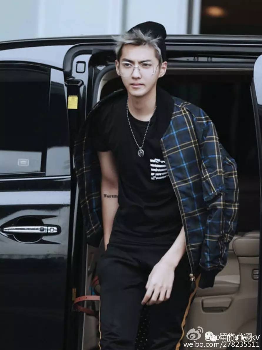 浠垮鏄庢槦鍑鸿,浠垮鍑鸿