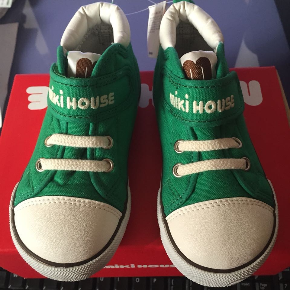 让宝宝穿了不想脱的居家鞋,推荐好穿的婴儿学步鞋