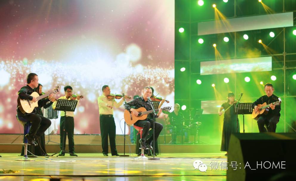 校庆|一个艺校与一座城市的倾城之恋