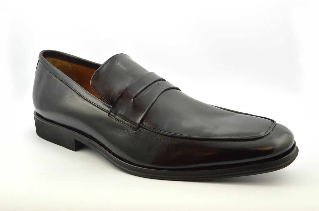 秋天又要更新衣柜？不如来香港完成咱们的换季大业！