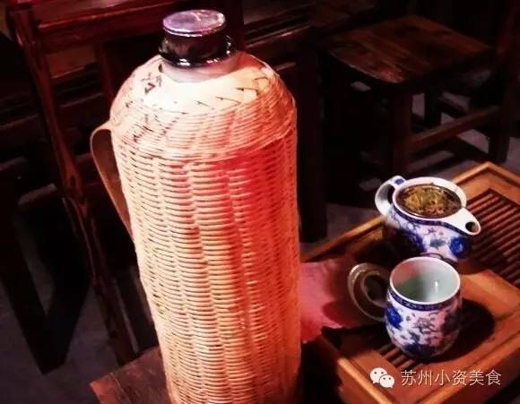 茶语絮人生丨一杯清茶一曲评弹在苏城把日子过成诗的人气茶馆√起来！