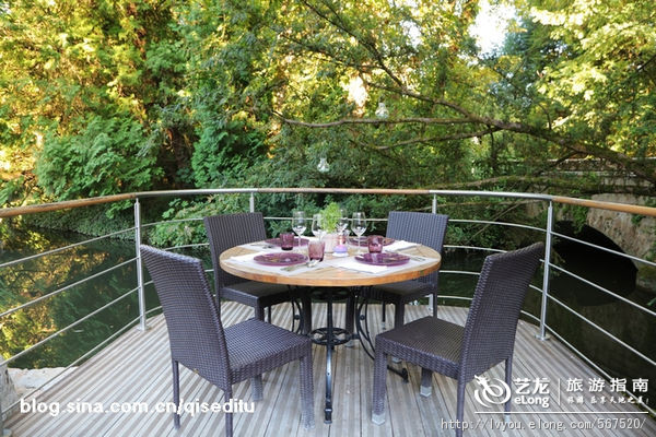 罗莱夏朵香缇,罗莱夏朵怀石