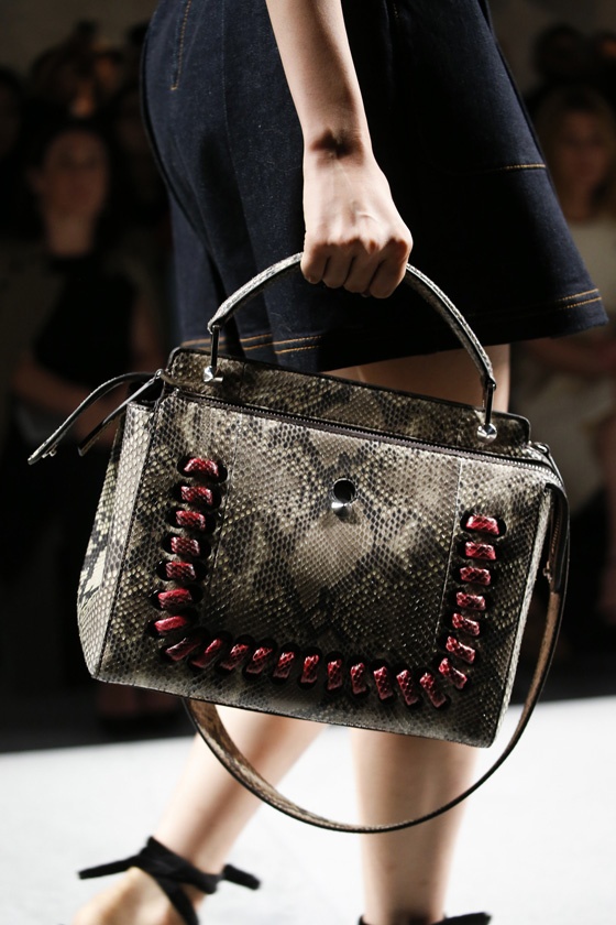 手提包包时尚潮流百搭最新款,新款手提包时髦又洋气果绿的