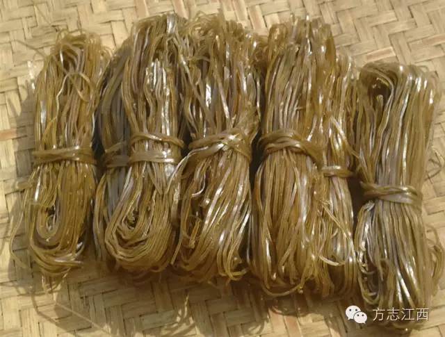 百丈龙潭指的就是江西的龙南县,福建百丈龙潭景点