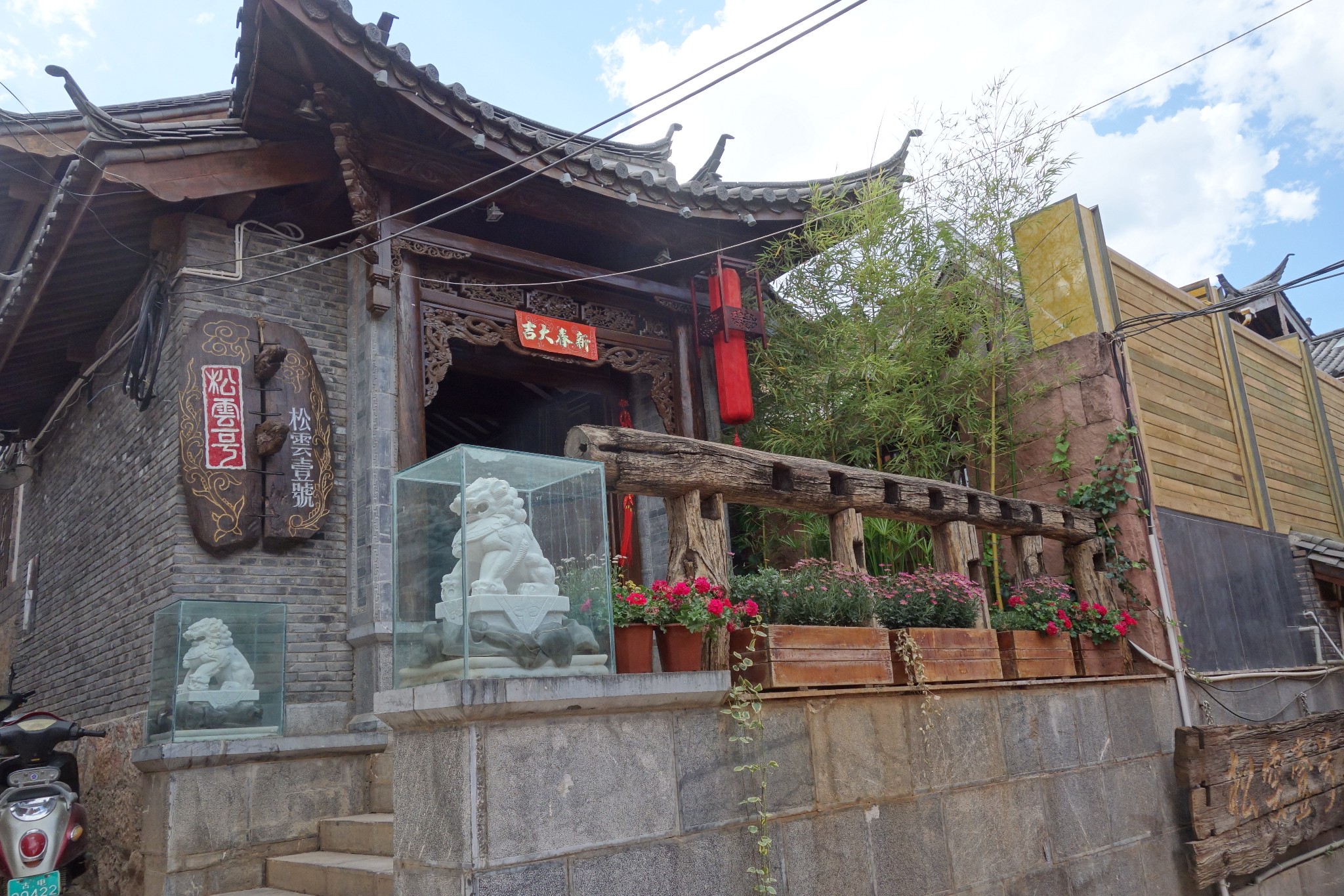 丽江束河民宿客栈出售600平,丽江古城束河客栈民宿推荐