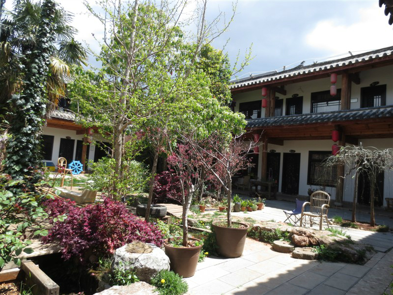 丽江束河民宿客栈出售600平,丽江古城束河客栈民宿推荐