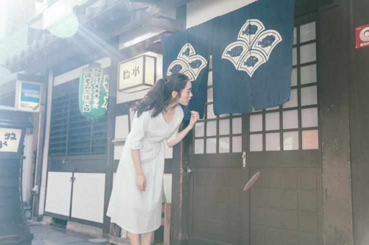 女生国庆出游穿搭推荐,十一国庆出游穿搭推荐