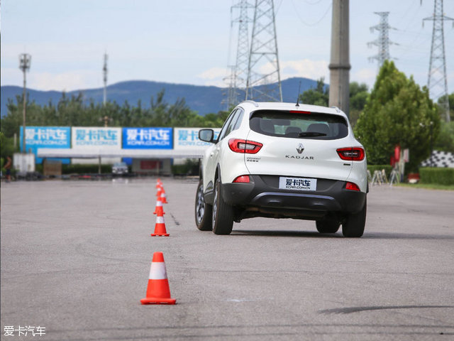 不看颜值靠性能的车,16年雷诺科雷嘉四驱评测