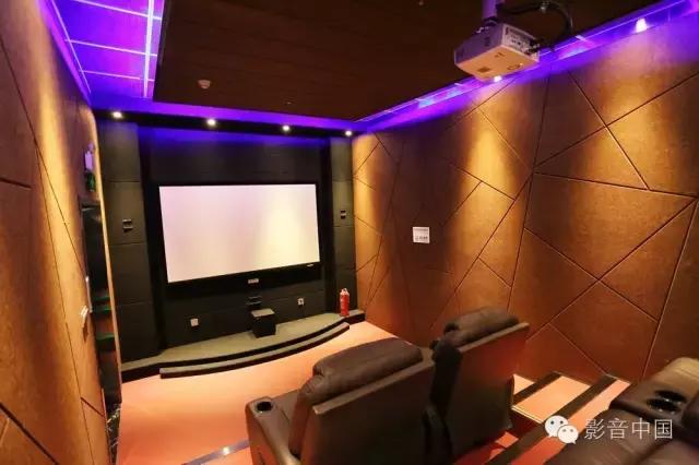 长治中影星美国际影城,女设计师做灯光设计